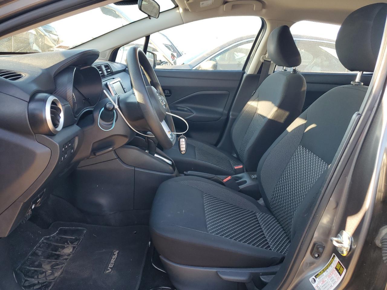 2020 Nissan Versa S - Фото 7