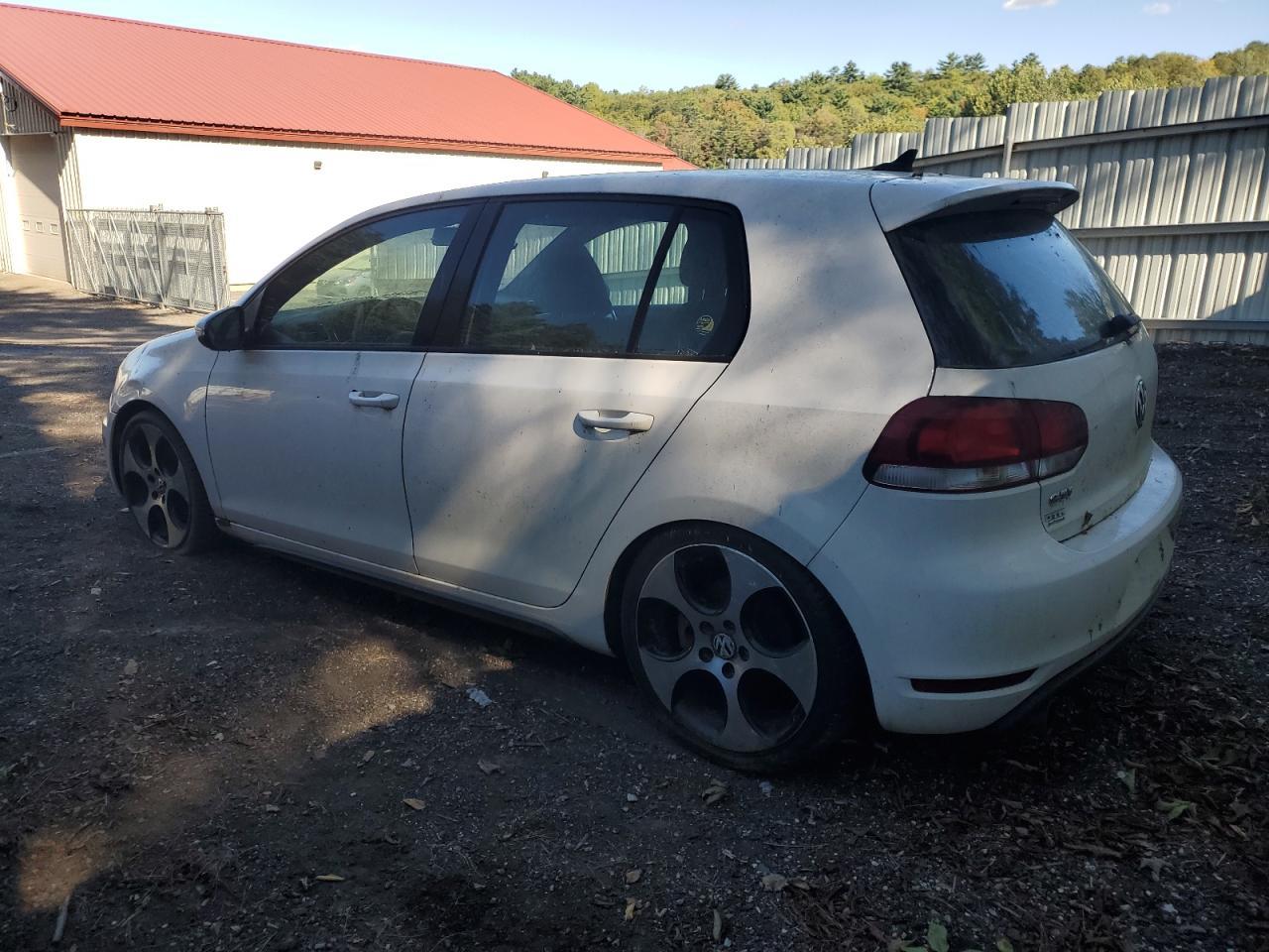 2010 Volkswagen Gti - Image 2