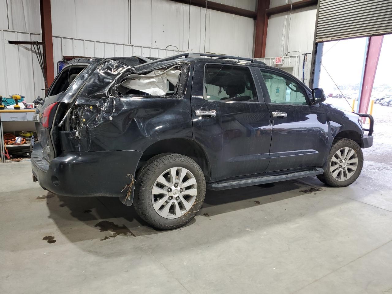 2014 Toyota Sequoia Limited - Image 3