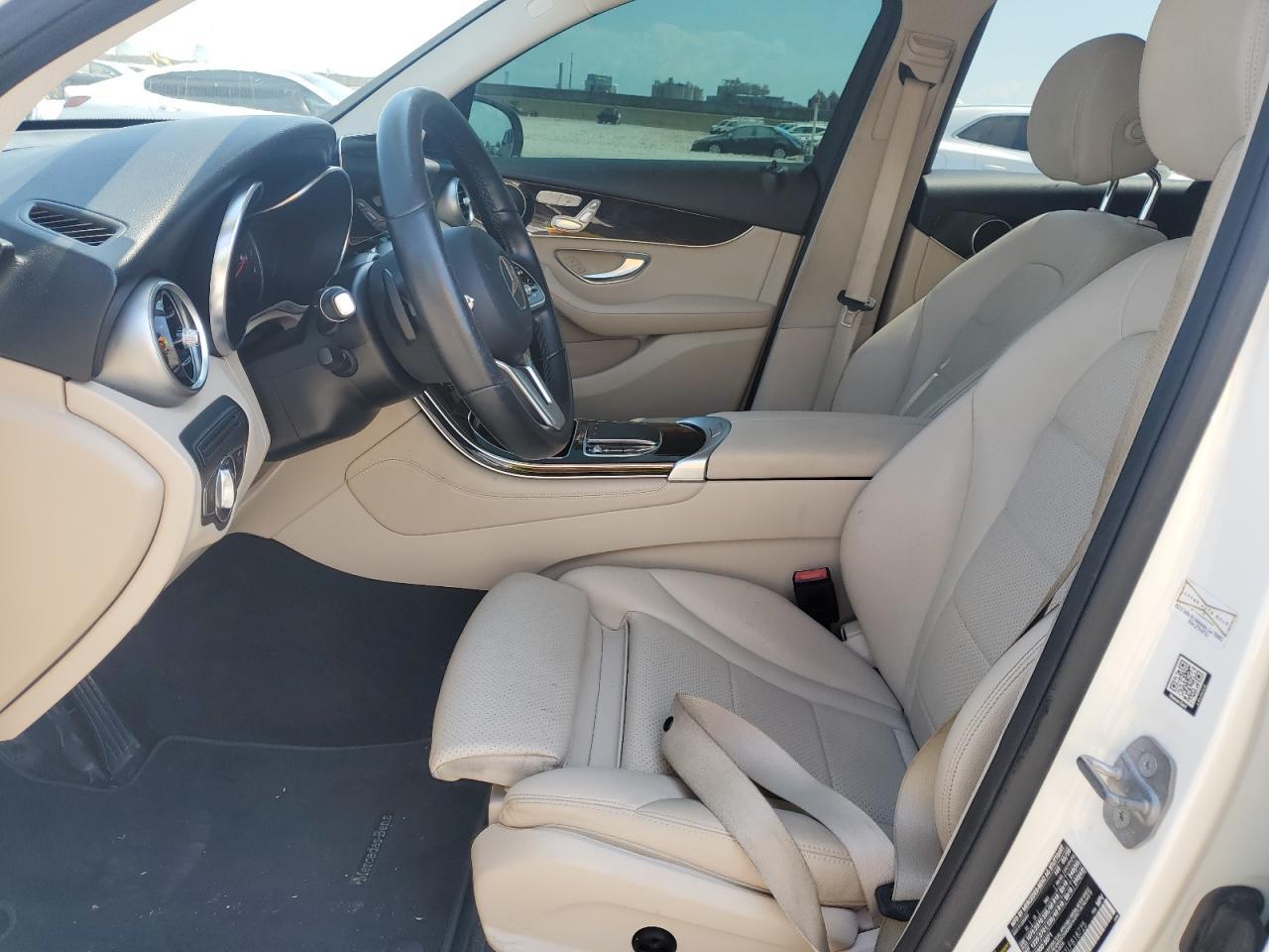 2020 Mercedes-Benz Glc 300 - Image 7