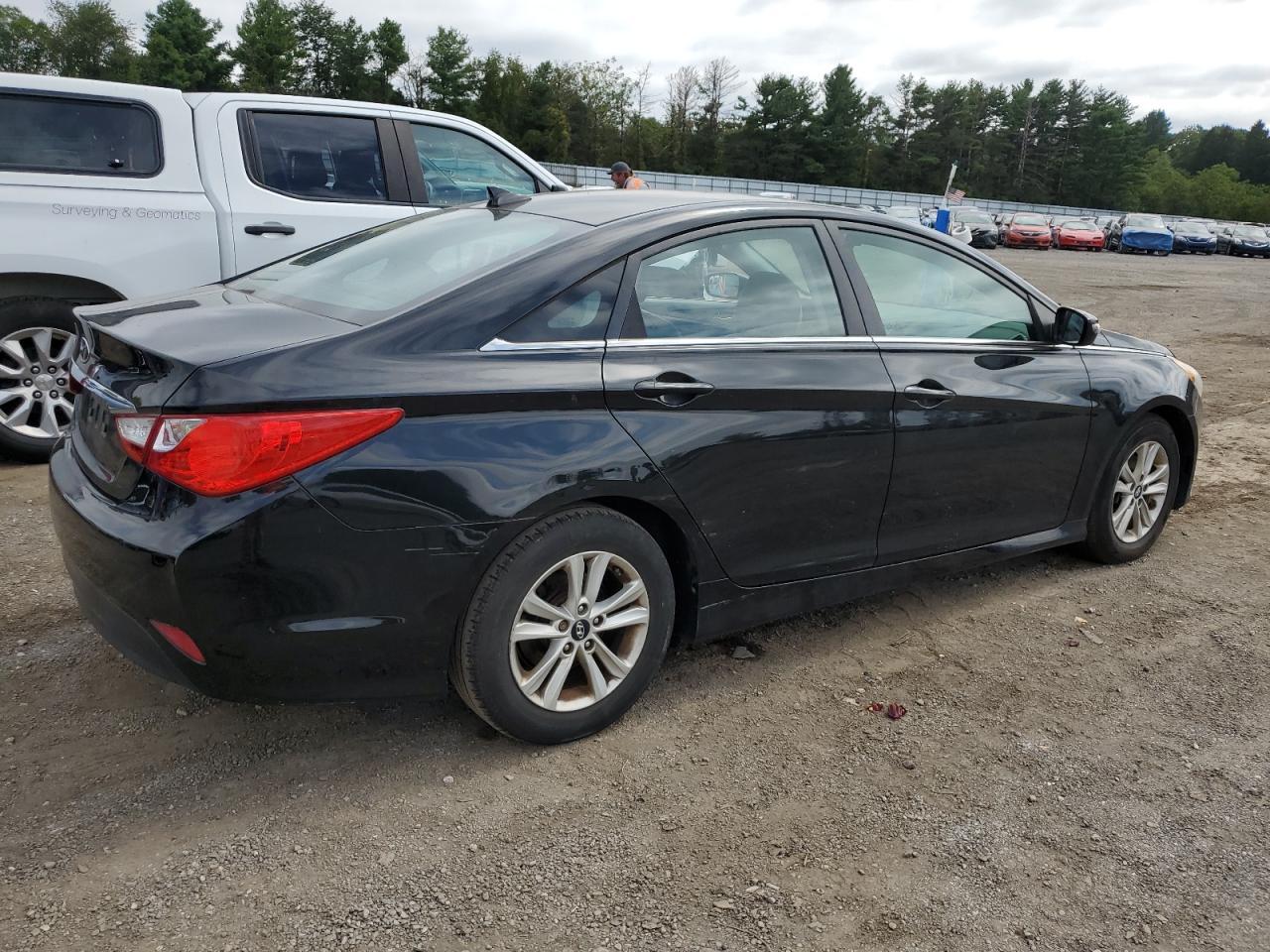 2014 Hyundai Sonata Gls - Image 3