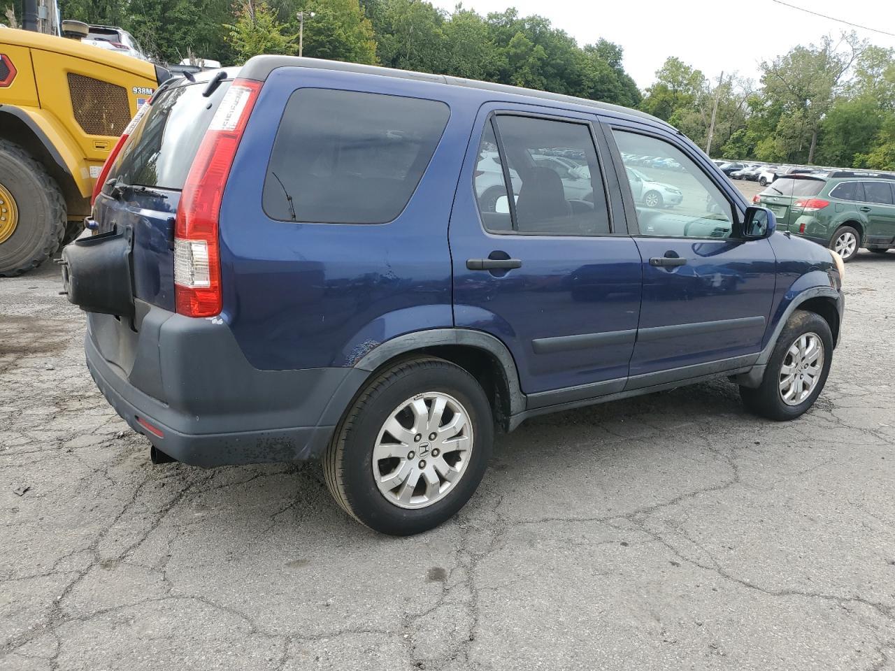 2005 Honda Cr-V - Image 3