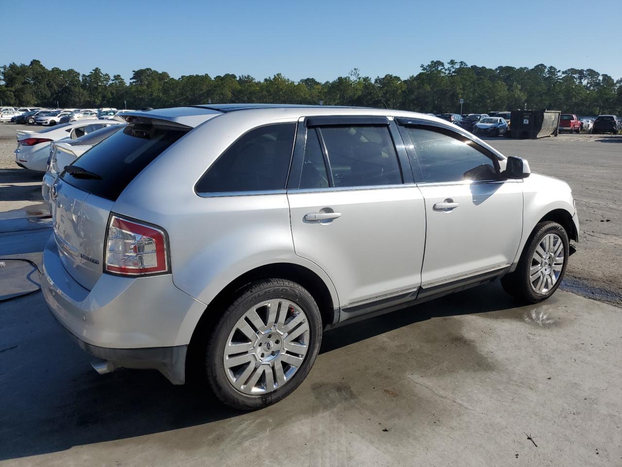 2010 Ford Edge Limited - Image 3