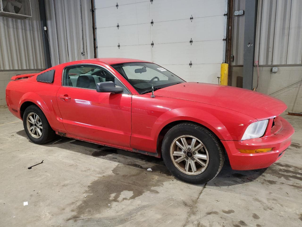 2009 Ford Mustang - Image 4