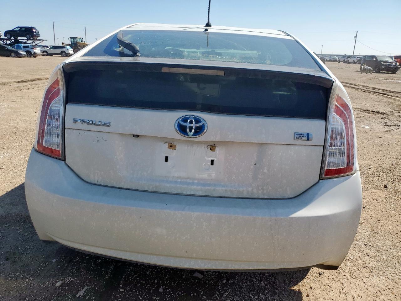 2015 Toyota Prius - Фото 6