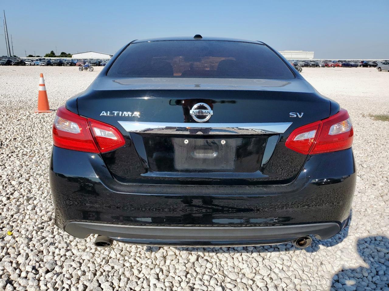 2017 Nissan Altima 2.5 - Image 6