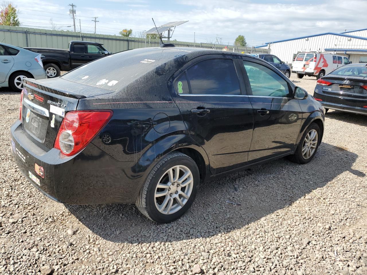 2016 Chevrolet Sonic Lt - Image 3