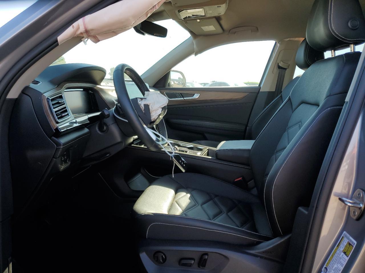 2025 Volkswagen Atlas Se - Image 7