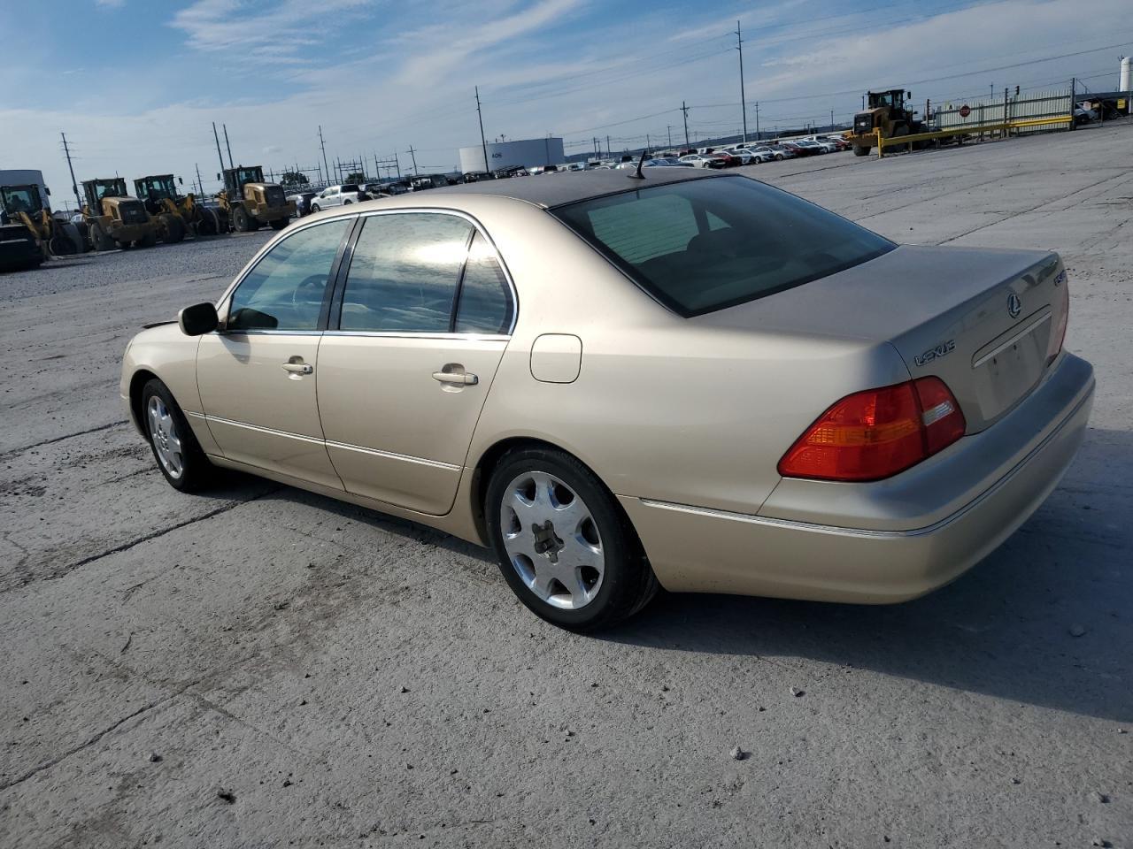 2002 Lexus Ls 430 - Image 2