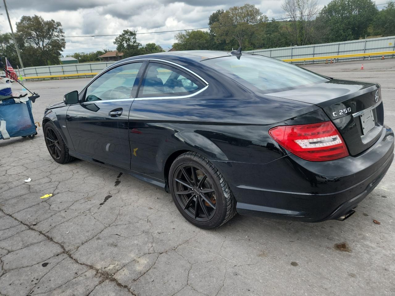 2012 Mercedes-Benz C 250 - Фото 2