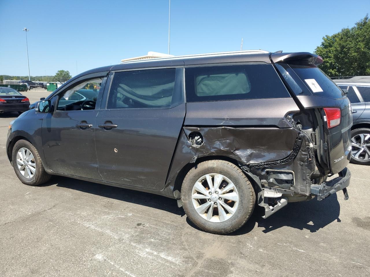 2017 Kia Sedona Lx - Фото 2