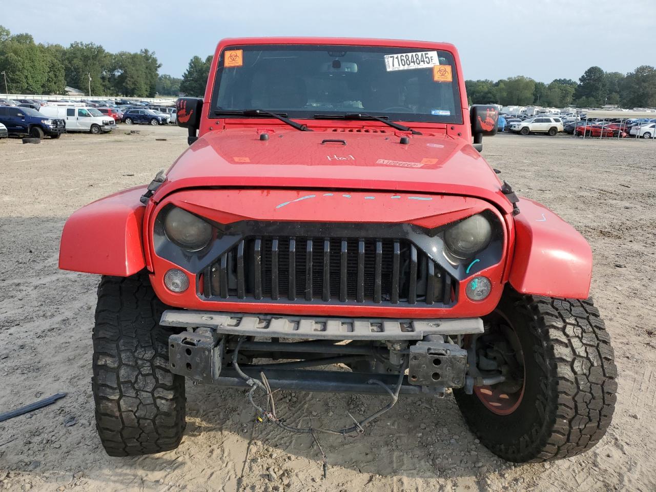 2016 Jeep Wrangler Unlimited Sahara - Фото 5