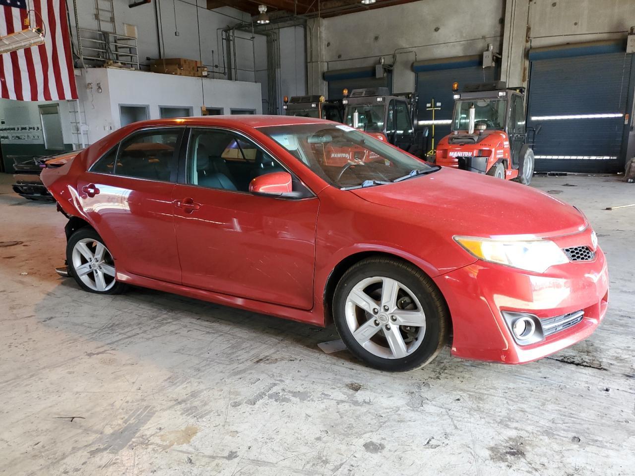 2012 Toyota Camry Base - Фото 4