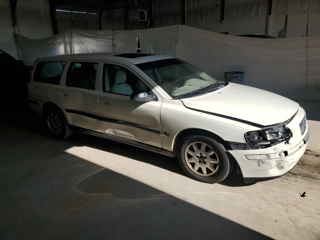 2001 Volvo V70 - Фото 4