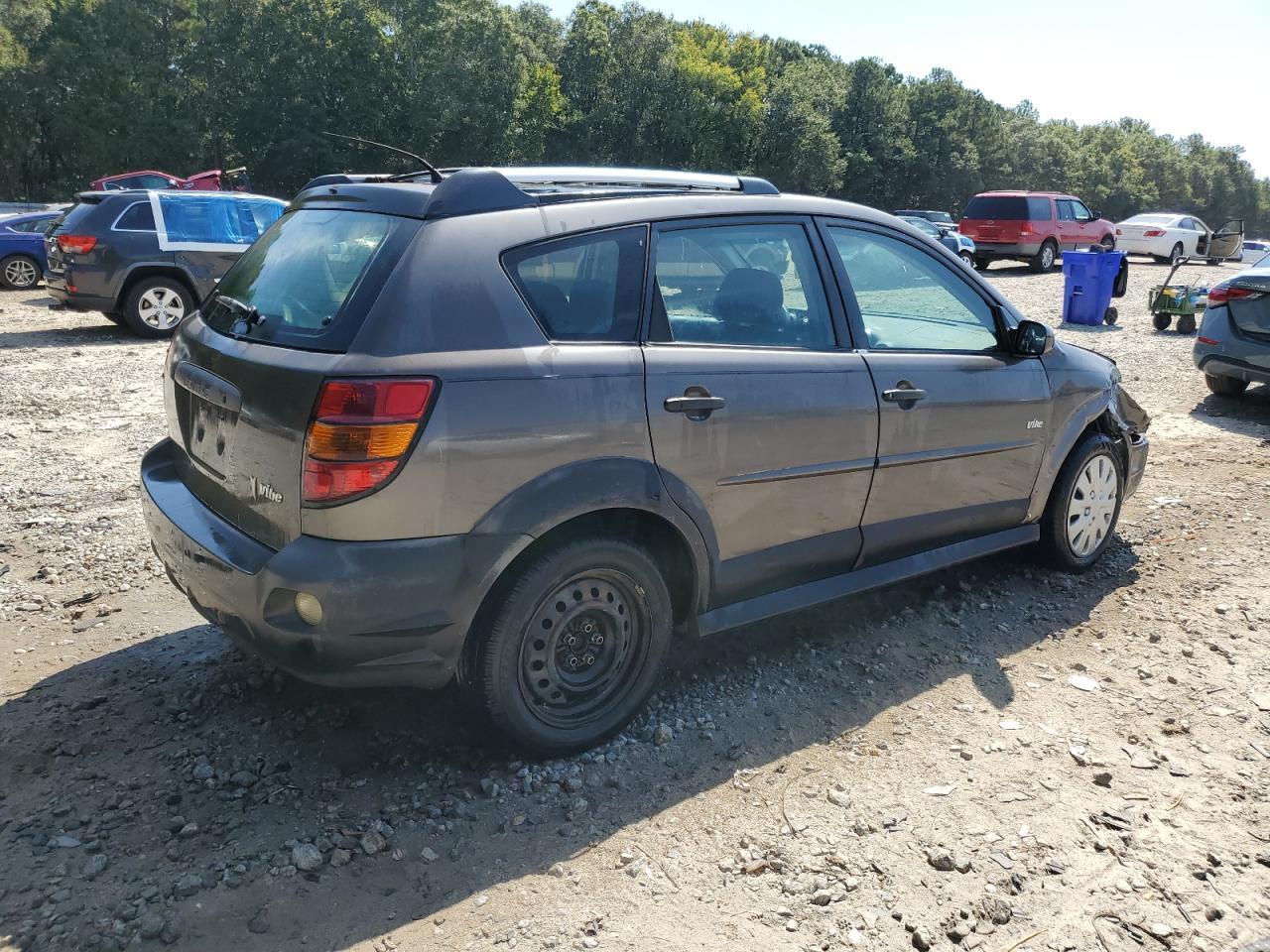 2004 Pontiac Vibe - Фото 3