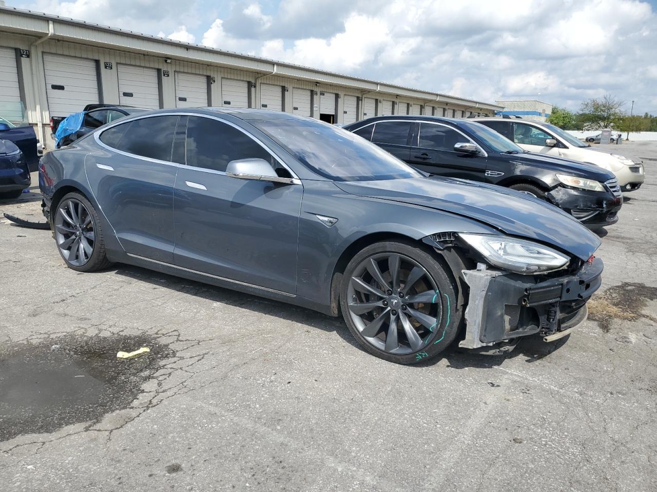 2013 Tesla Model S - Фото 4