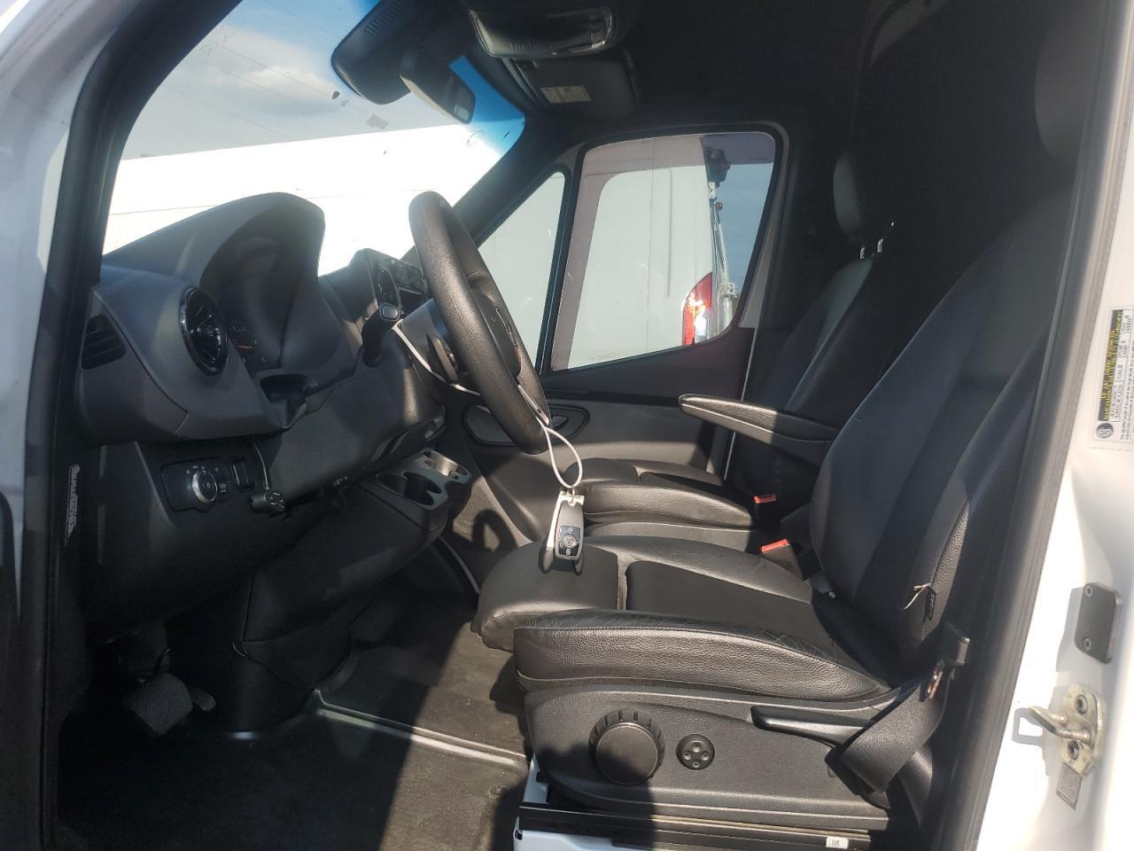 2020 Mercedes-Benz Sprinter 2500 - Image 7