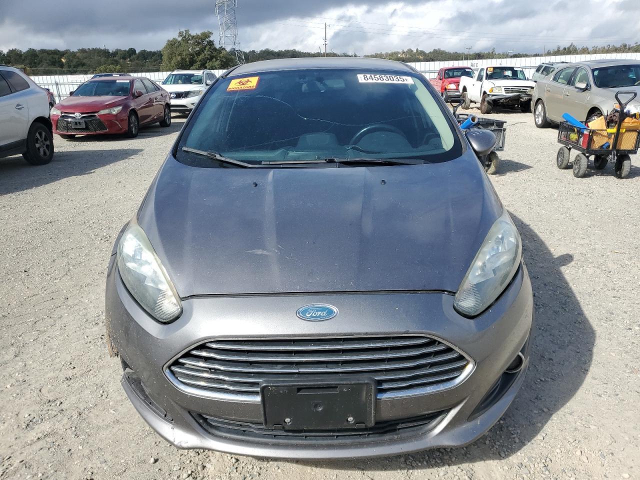 2014 Ford Fiesta Se - Image 5