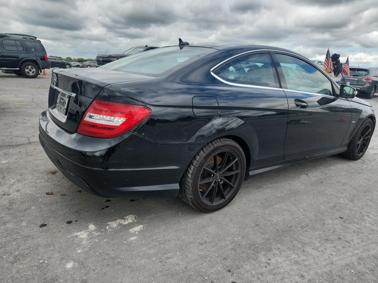 2012 Mercedes-Benz C 250 - Фото 3