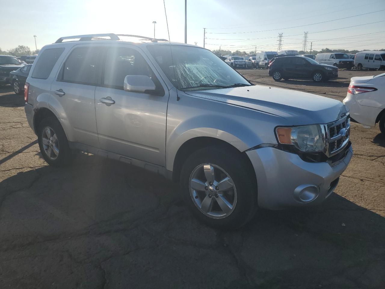 2010 Ford Escape Limited - Фото 7