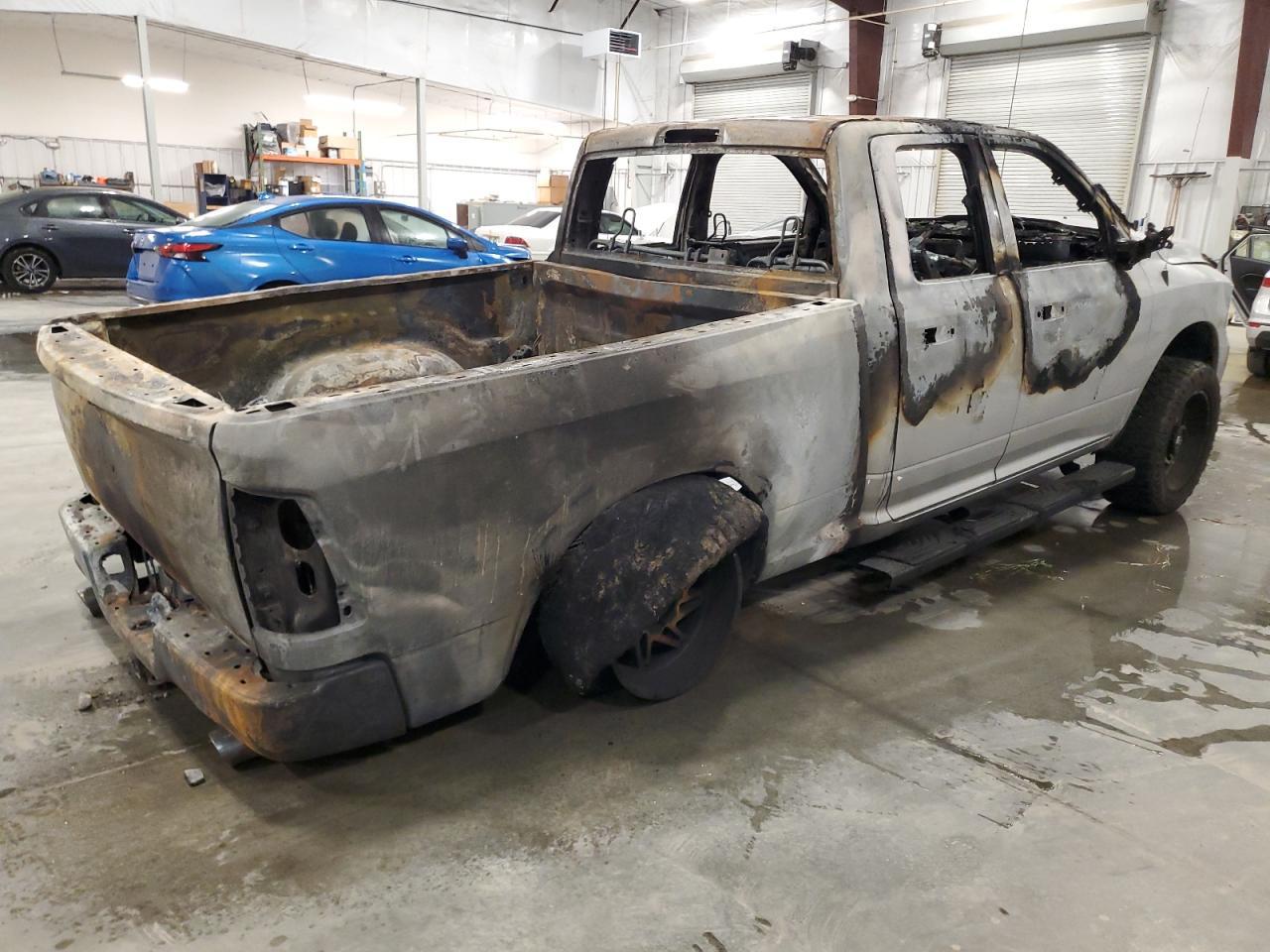 2014 Ram 1500 St - Image 3