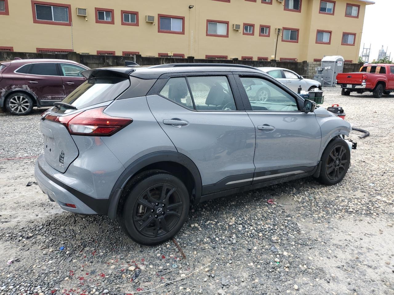 2023 Nissan Kicks Sr - Фото 3