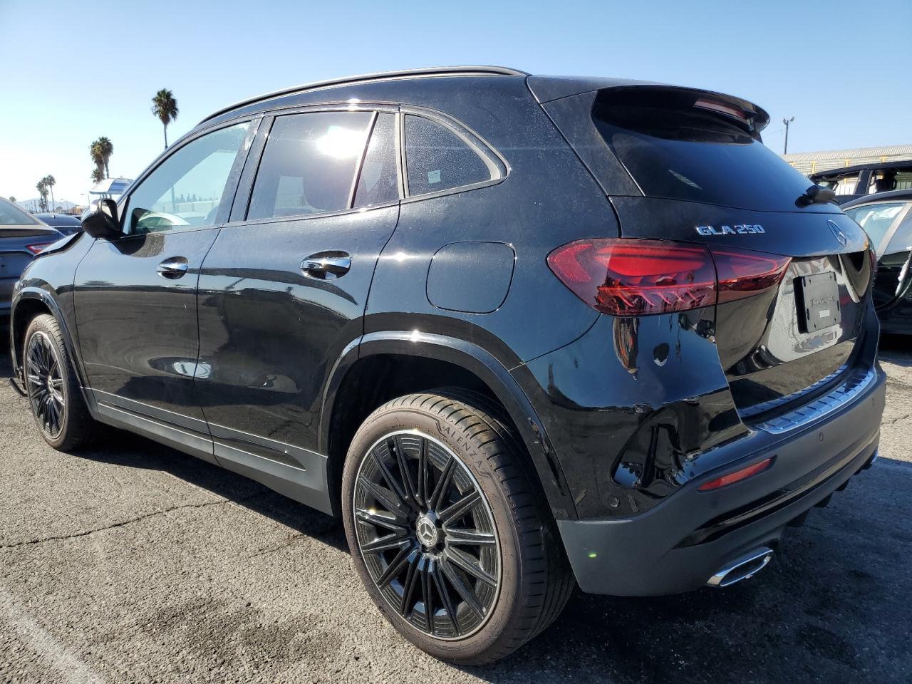 2025 Mercedes-Benz Gla 250 - Фото 2