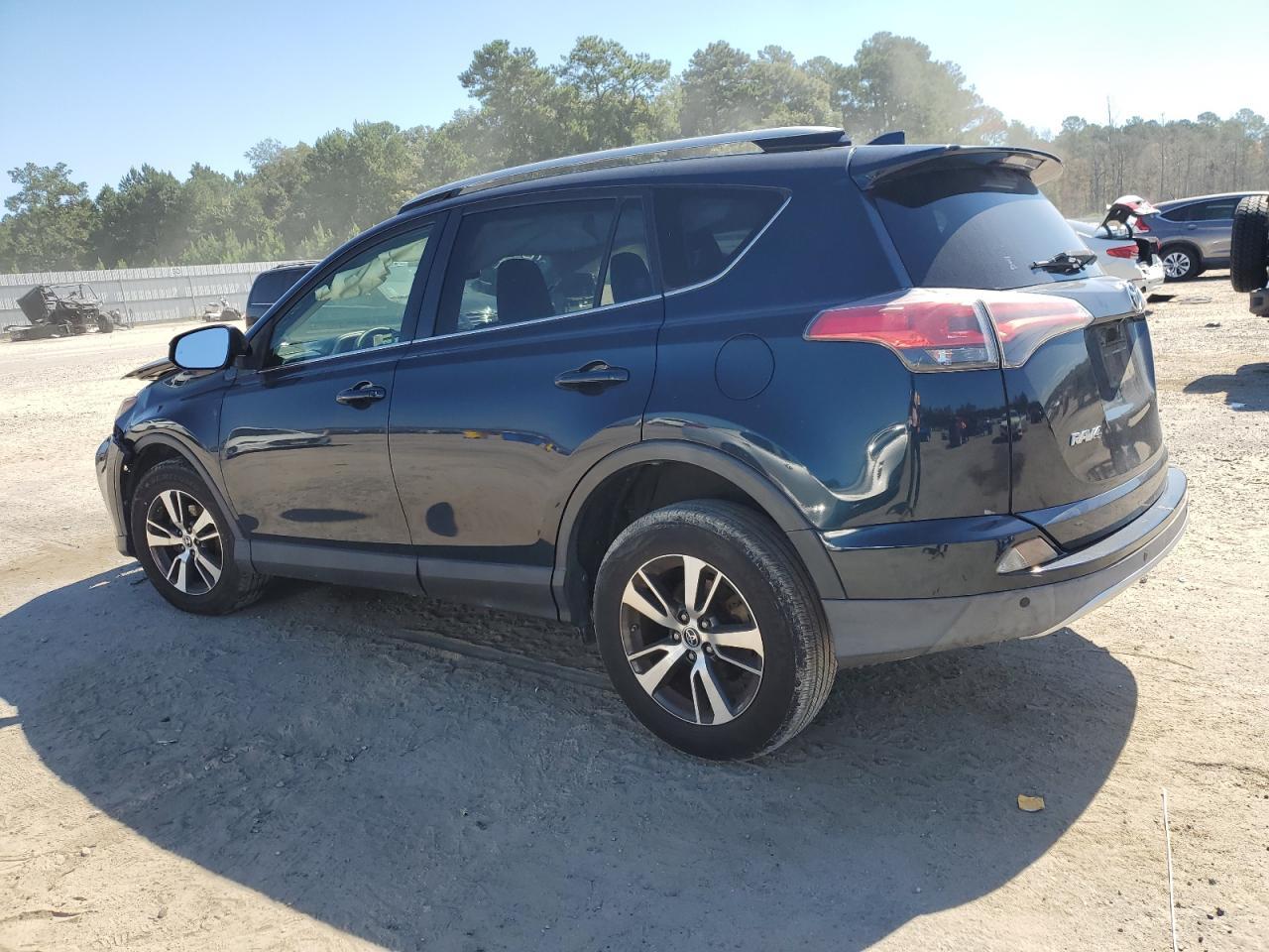 2018 Toyota Rav4 Adventure - Фото 2