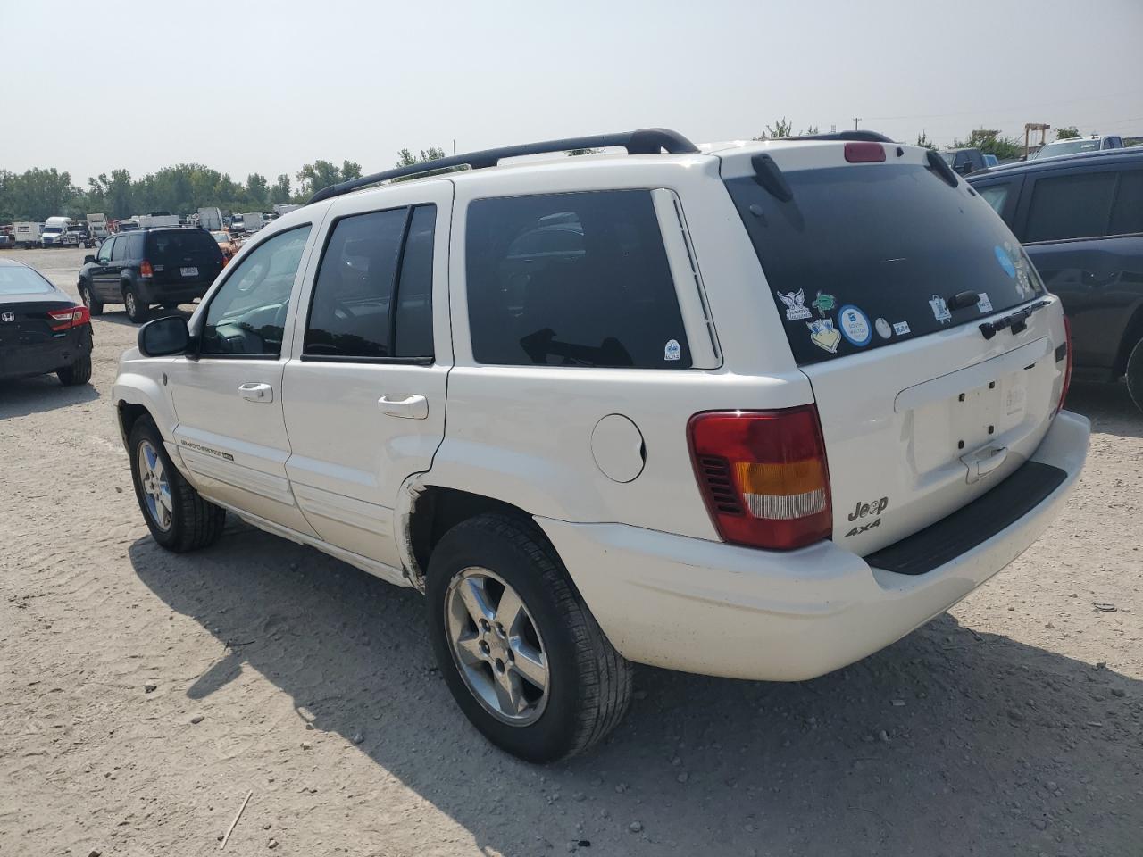 2004 Jeep Grand Cherokee Limited - Image 2
