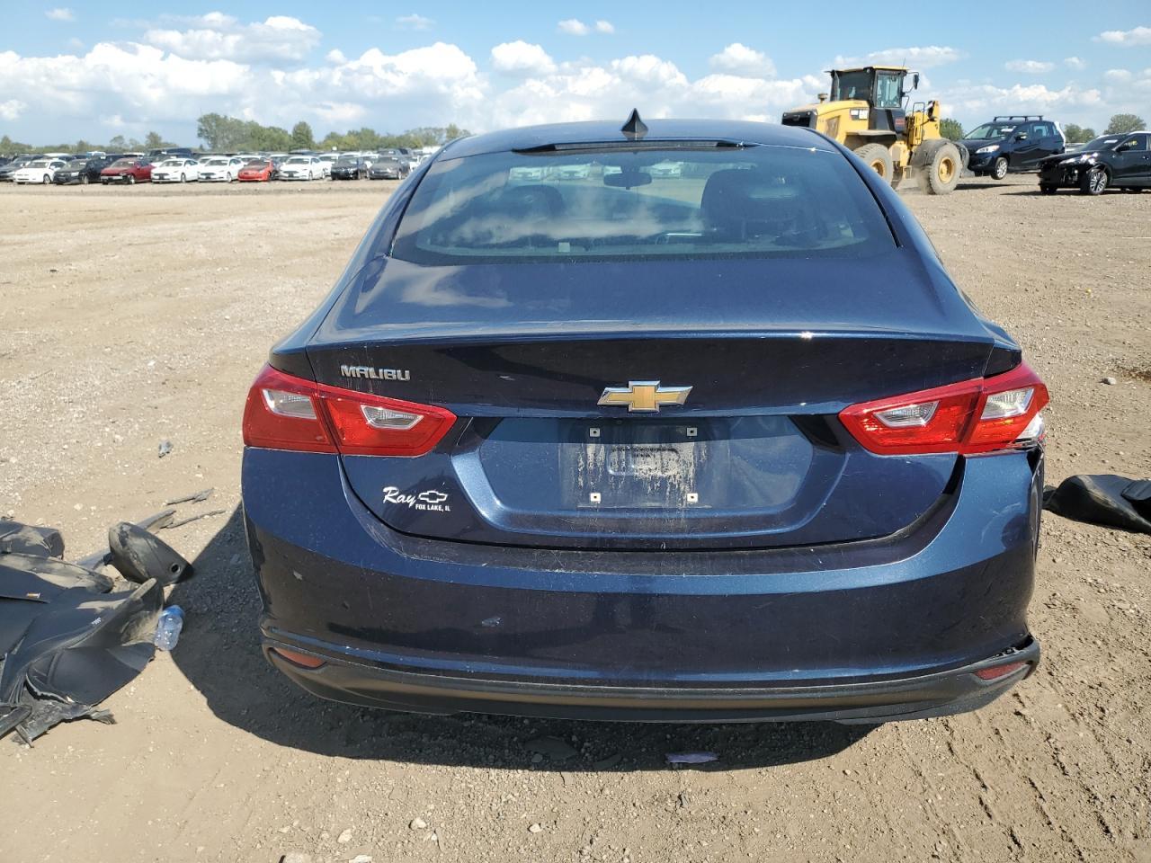 2017 Chevrolet Malibu Ls - Image 6