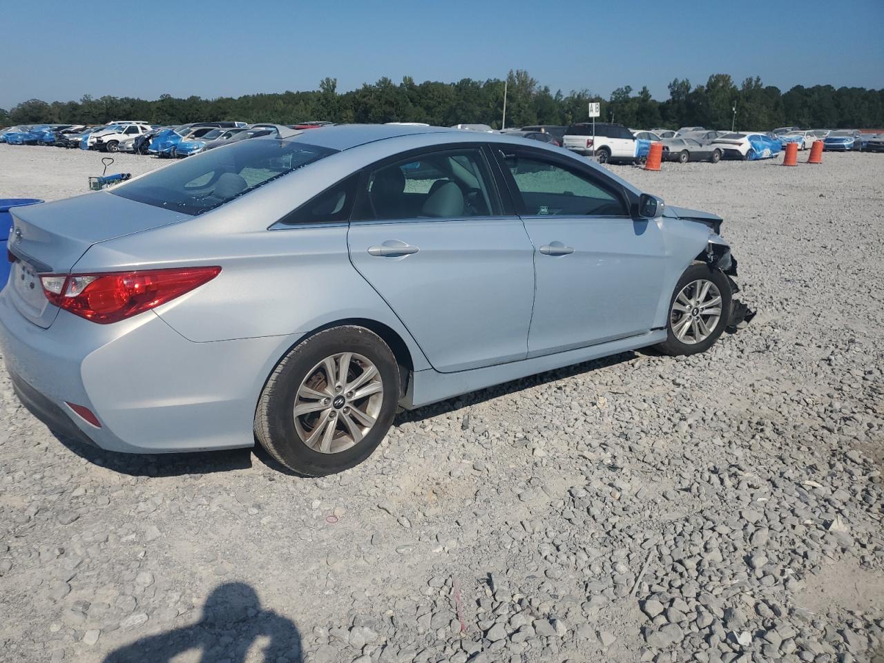 2014 Hyundai Sonata Gls - Image 3