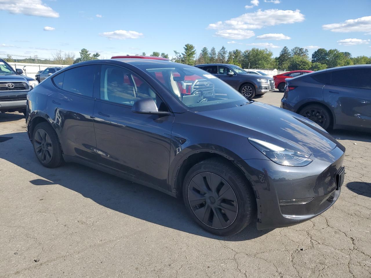 2024 Tesla Model Y - Фото 4