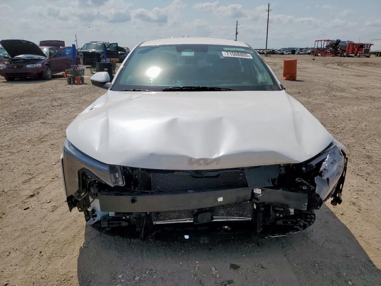 2025 Kia K4 - Image 5