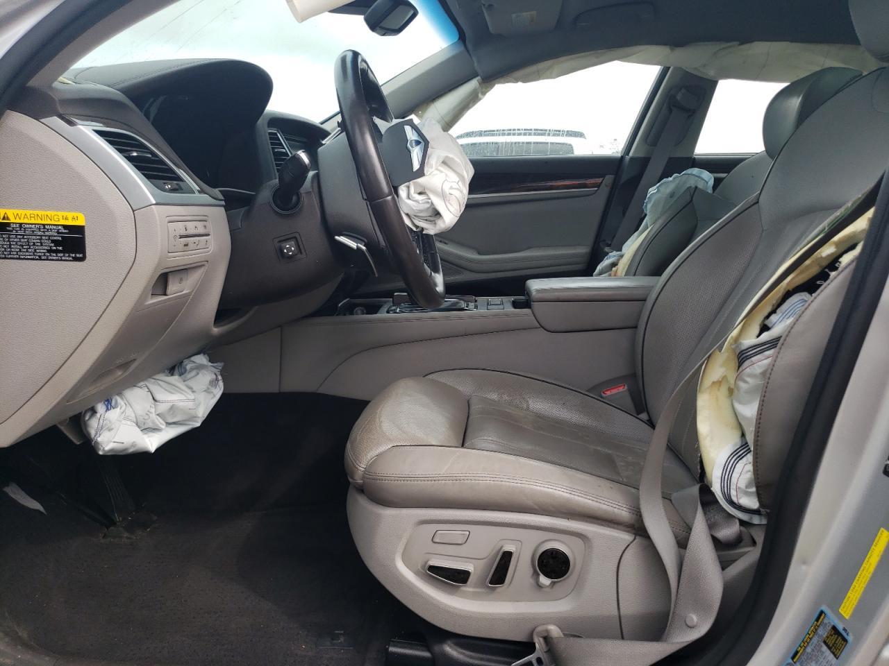 2015 Hyundai Genesis 3.8L - Фото 7