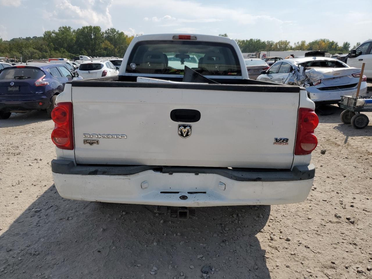 2005 Dodge Dakota Quad Laramie - Image 6