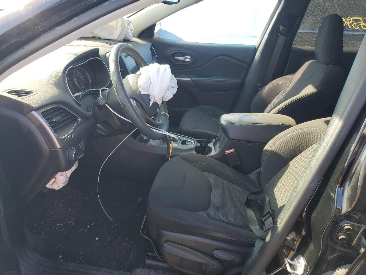 2021 Jeep Cherokee Latitude - Фото 7