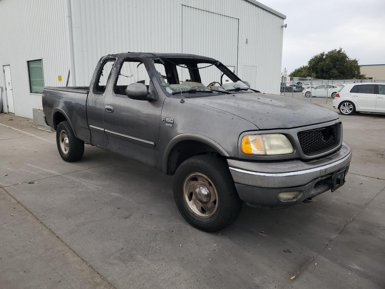 2002 Ford F150 - Image 4