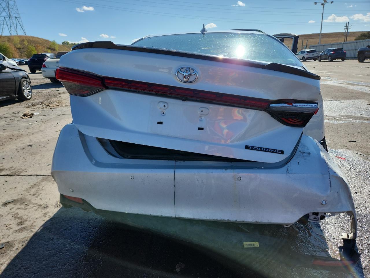 2020 Toyota Avalon Touring - Image 6