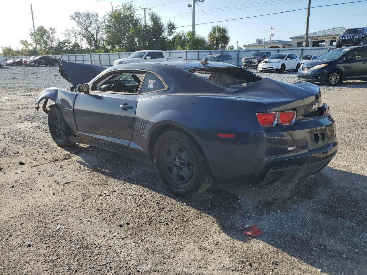 2011 Chevrolet Camaro Ls - Image 2