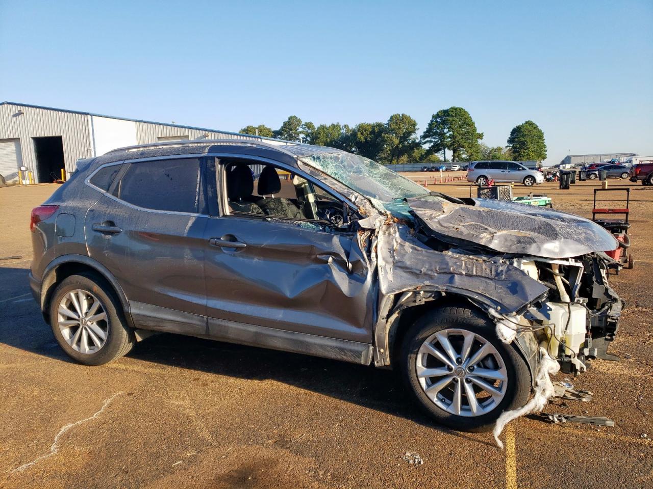2018 Nissan Rogue Sport S - Image 4