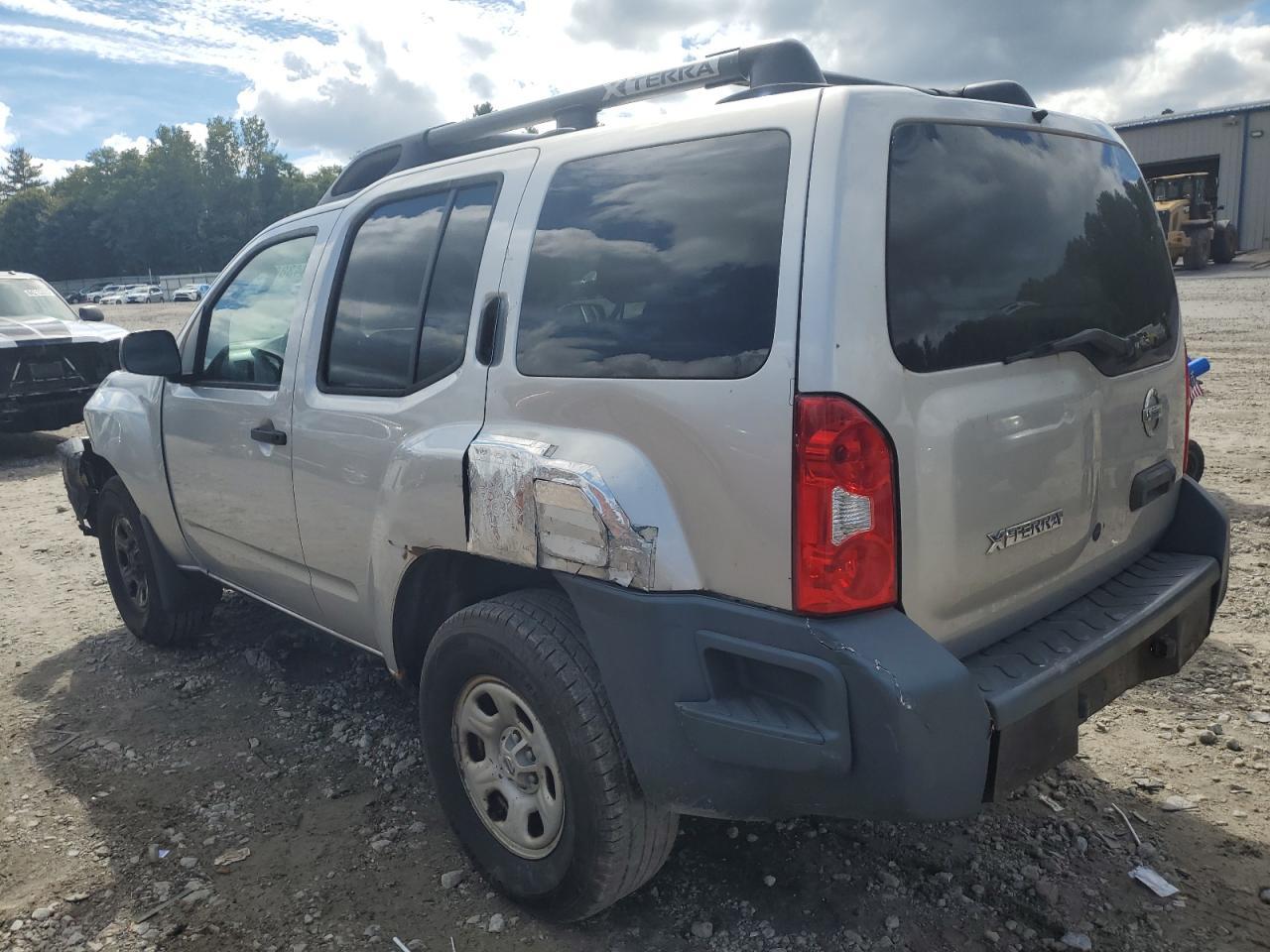 2008 Nissan Xterra X - Image 2