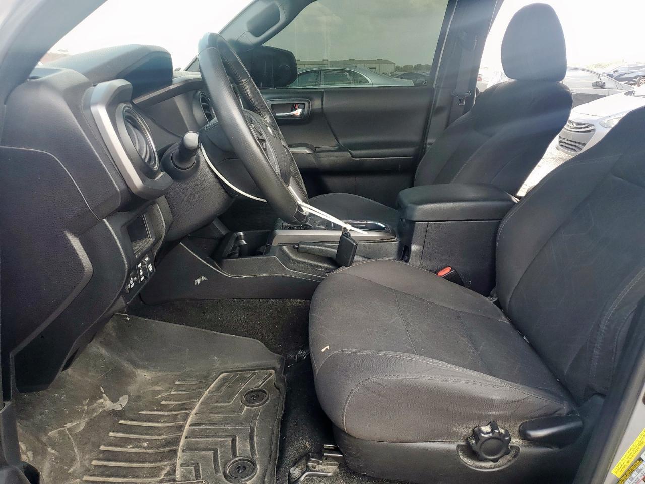 2017 Toyota Tacoma Double Cab - Фото 7