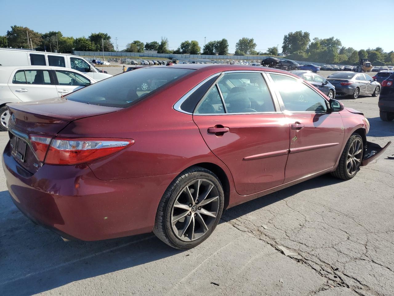 2015 Toyota Camry Xse - Фото 3