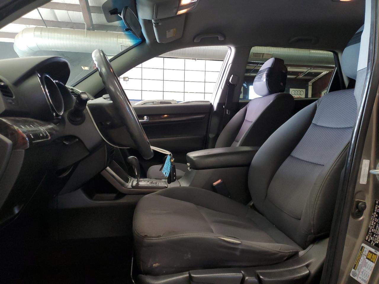 2011 Kia Sorento Base - Image 7