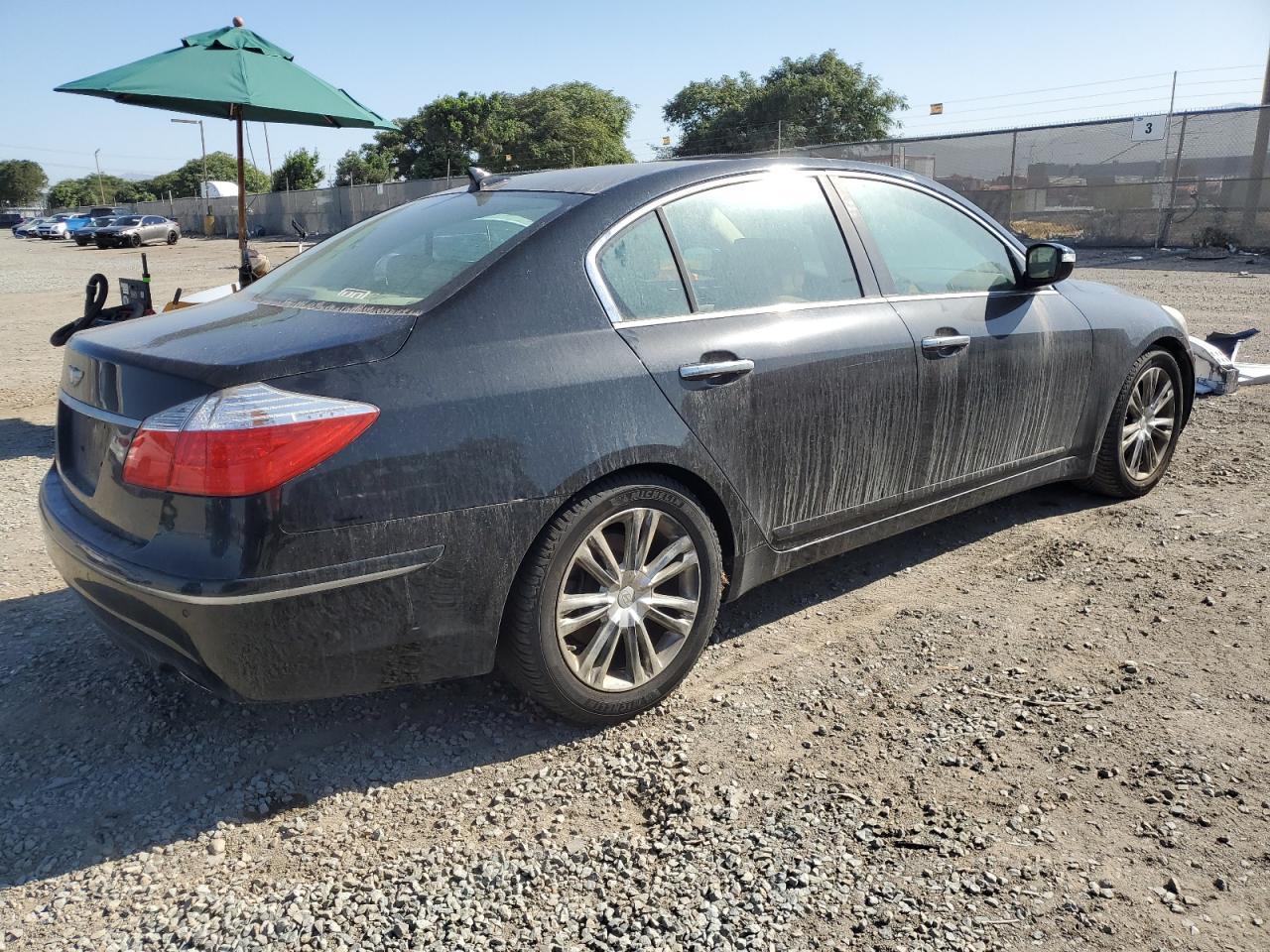 2010 Hyundai Genesis 3.8L - Фото 3