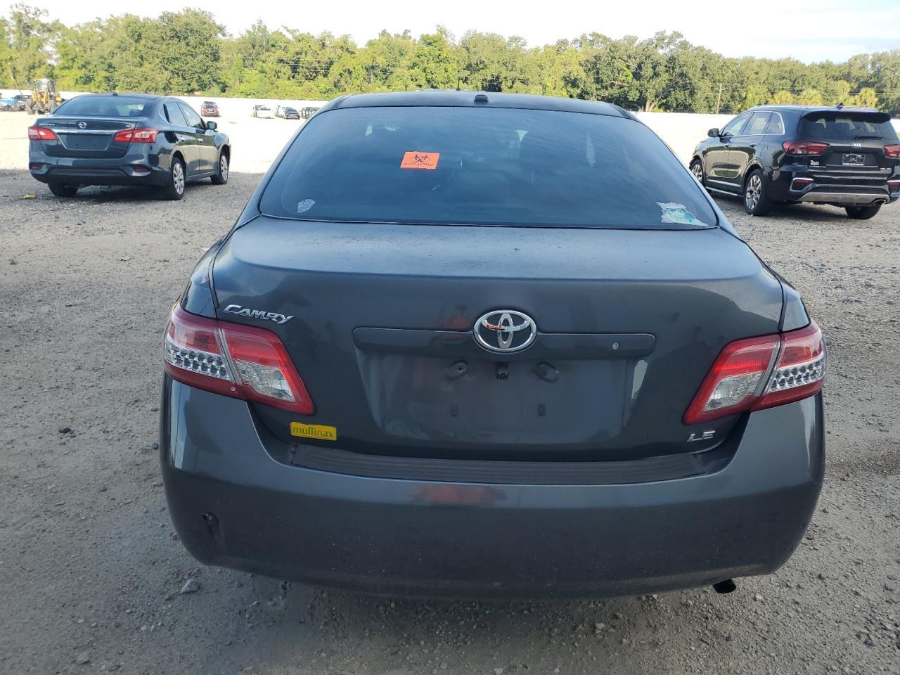 2010 Toyota Camry Le - Image 6