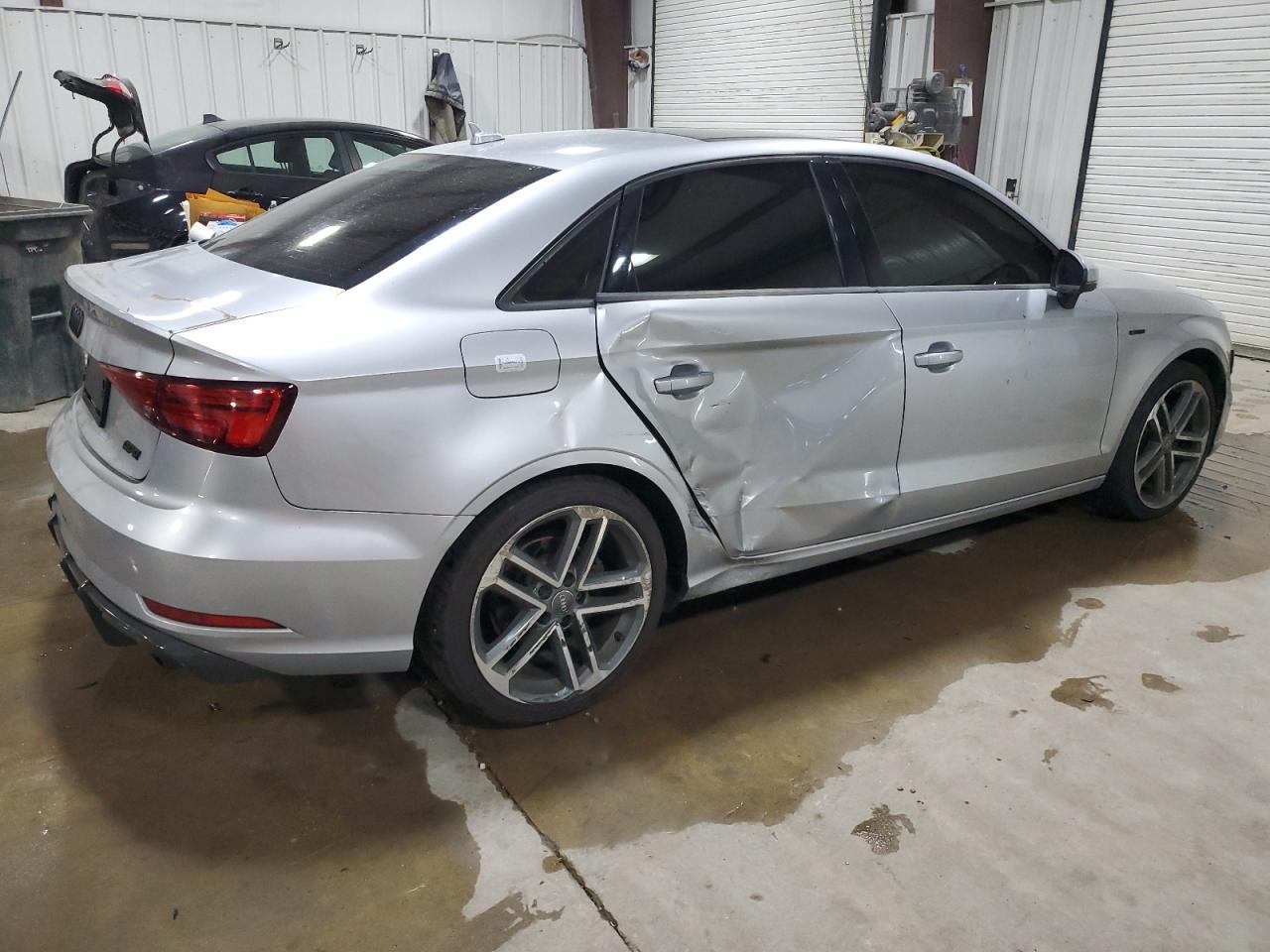 2018 Audi A3 Premium - Фото 3