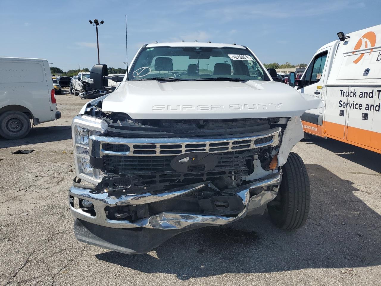 2023 Ford F350 Super Duty - Image 5