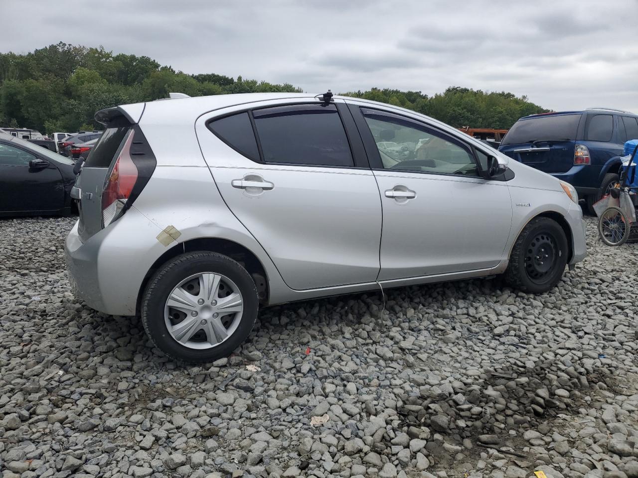 2015 Toyota Prius C - Фото 3