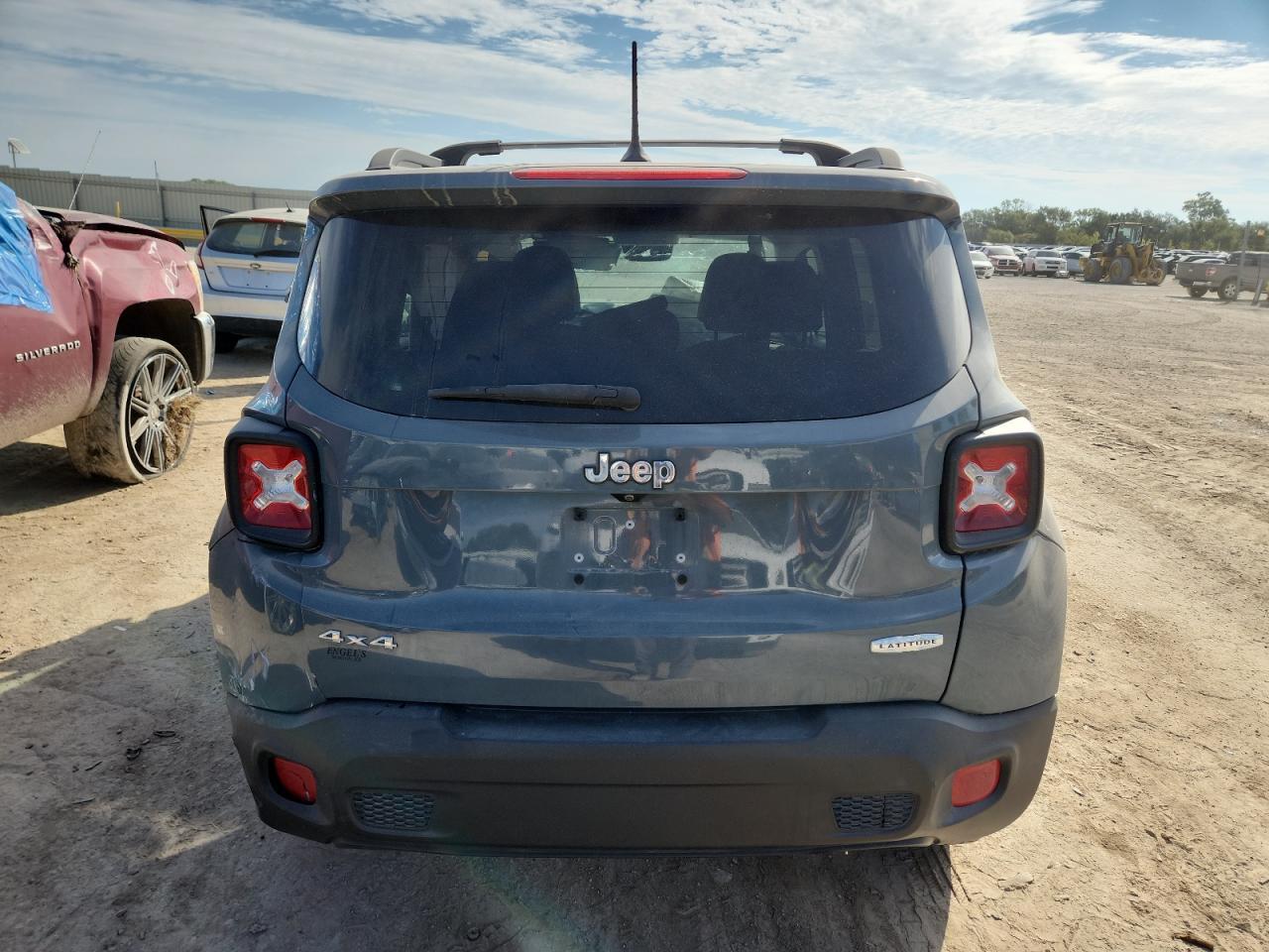 2017 Jeep Renegade Latitude - Image 6